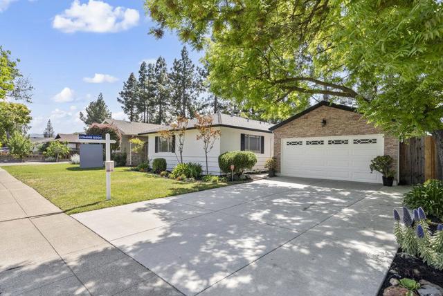 5045 Rafton Drive, San Jose CA: https://media.crmls.org/mediaz/6319e7b9-94cd-469b-b9c1-7b04bdf2af0f.jpg