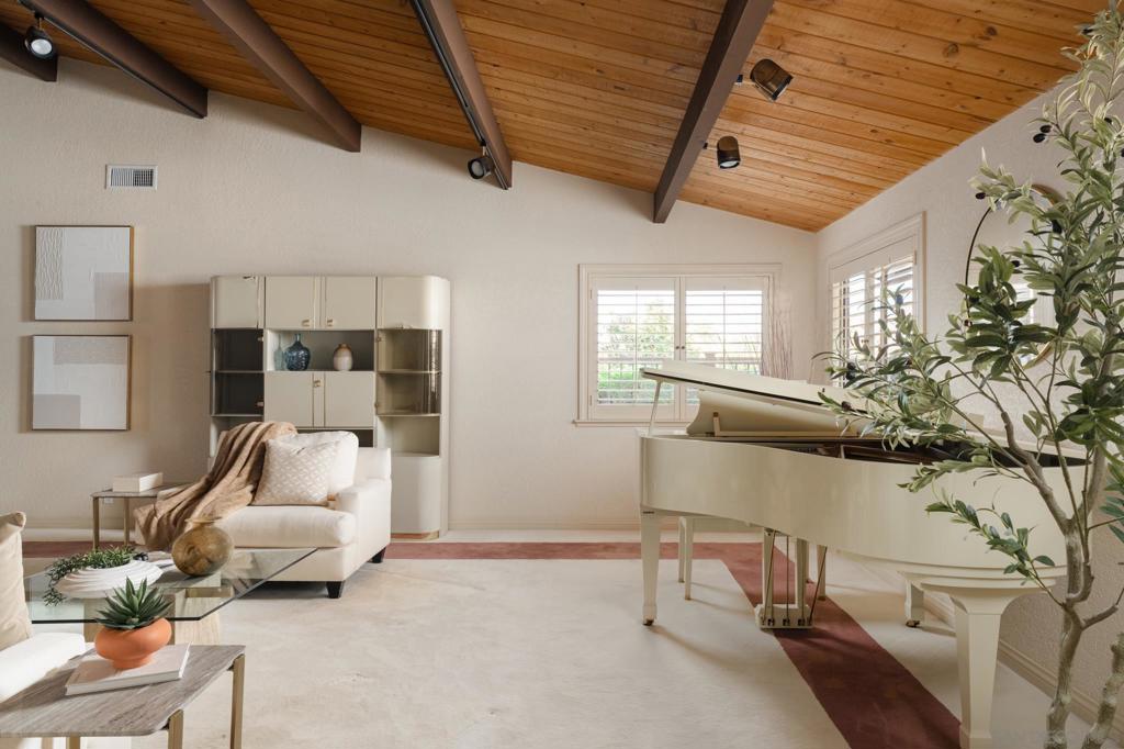 15943 Ranch Hollow Rd - photo 7
