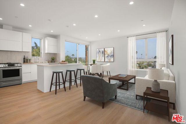 4418 S Slauson Avenue, Culver City CA: https://media.crmls.org/mediaz/631a7dc6-93ff-4aab-beec-a36183485787.jpg