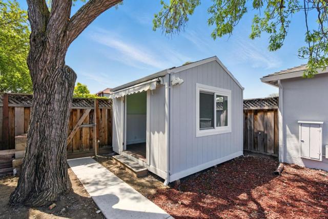 1723 Laine Avenue, Santa Clara CA: https://media.crmls.org/mediaz/631ab018-2443-48e9-aede-8d15362e137e.jpg
