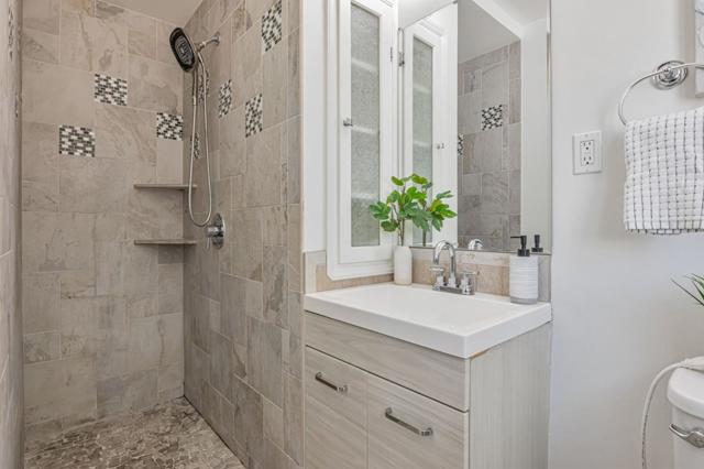 37723 Brayton Street, Fremont CA: https://media.crmls.org/mediaz/631b1a1e-e8e4-4540-b941-de1e530ebe41.jpg