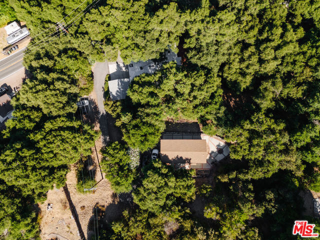 1289 Old Topanga Canyon Road, Topanga CA: https://media.crmls.org/mediaz/631b3e64-086a-467c-be2f-3d236476e7f5.jpg