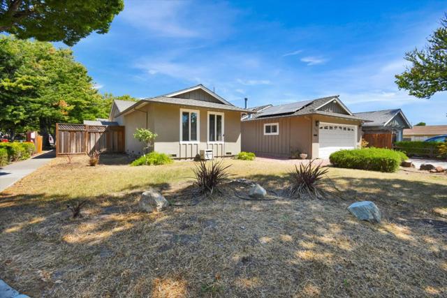 1543 Willowbrook Drive, San Jose CA: https://media.crmls.org/mediaz/631b78bf-06bd-40b3-8d0e-9429e01a8b16.jpg
