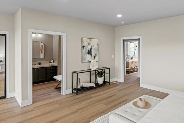 13399 Middle Canyon Road, Carmel Valley CA: https://media.crmls.org/mediaz/631b8138-2052-4834-9e3d-2e608ce06981.jpg
