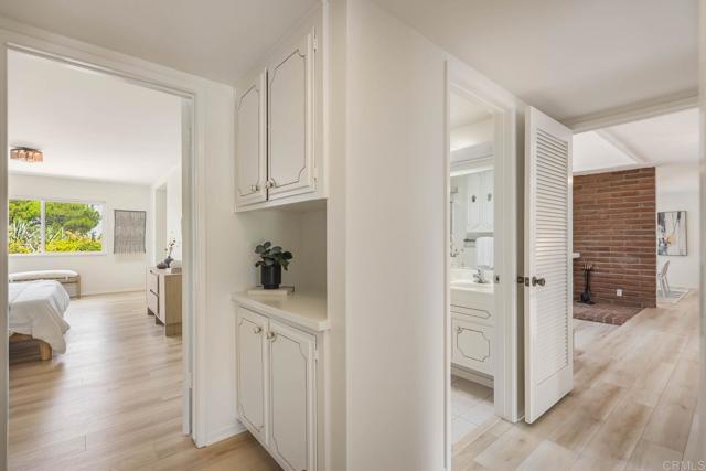 Detail Gallery Image 16 of 34 For 2476 Pinewood St, Del Mar,  CA 92014 - 3 Beds | 2 Baths