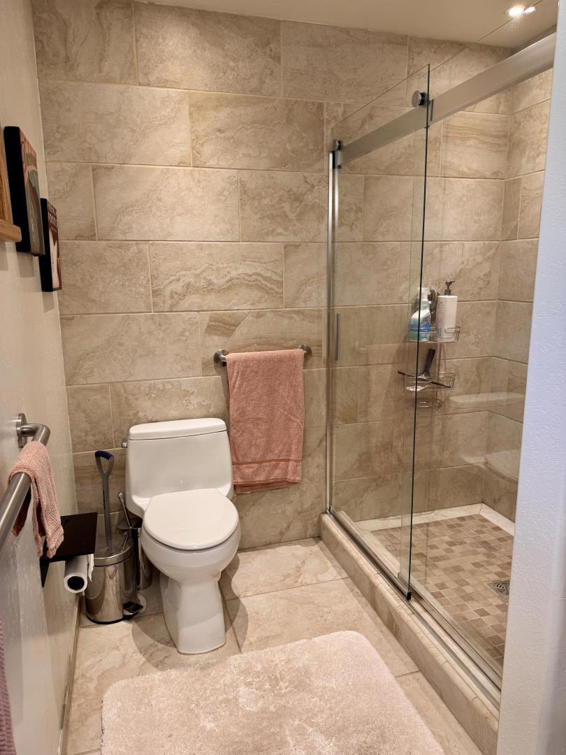 https://media.crmls.org/mediaz/631ddcb0-6f9d-4c32-966d-7be1bf24a048.jpg?preset=X-Large