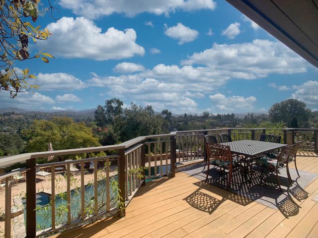 Detail Gallery Image 23 of 34 For 998 Bernita Rd, El Cajon,  CA 92020 - 3 Beds | 3 Baths