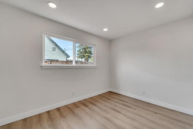 2068 Interbay Drive, San Jose CA: https://media.crmls.org/mediaz/631e3e53-4bc3-4f60-a820-996ca4d0bbbd.jpg