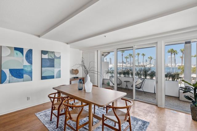 1101 1st Street, Coronado CA: https://media.crmls.org/mediaz/631ebc56-9f4d-410a-ab48-ec2ba5a30b73.jpg