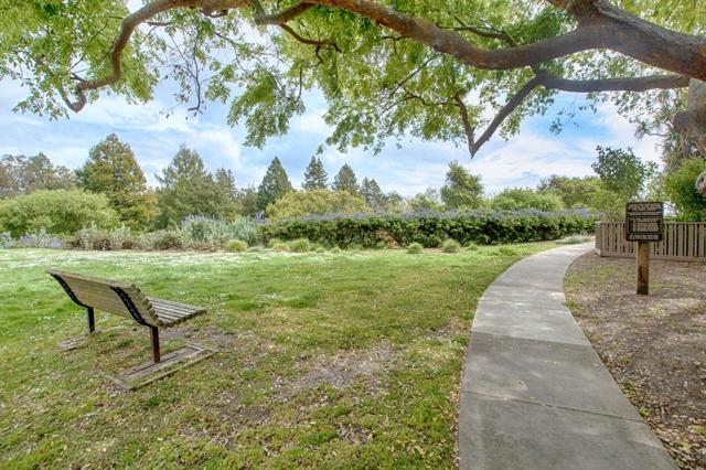 106 Palo Verde Terrace, Santa Cruz CA: https://media.crmls.org/mediaz/631f8670-2e69-4adb-95f0-9761176992a1.jpg