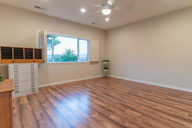 30646 Red Hawk Road, Valley Center CA: https://media.crmls.org/mediaz/631fb88a-ec91-4986-9a3b-96d850a94e90.jpg