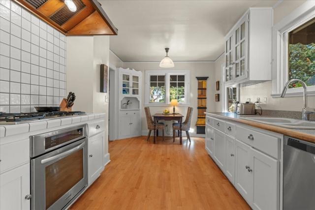503 Van Ness Avenue, Santa Cruz CA: https://media.crmls.org/mediaz/631fc4ac-0fcb-4b2c-8e9c-8fbbd0f76d38.jpg