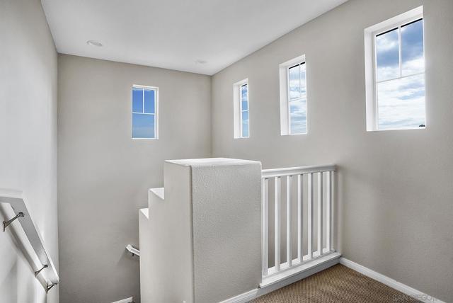 1670 Grasshopper Ln, Chula Vista CA: https://media.crmls.org/mediaz/63202f78-dc11-4a11-8941-2cfc395d5a1e.jpg