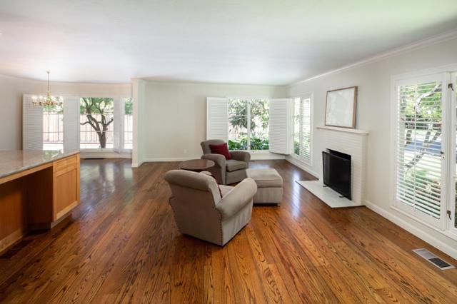 1850 White Oak Drive, Menlo Park CA: https://media.crmls.org/mediaz/6320e3f4-965c-4e9d-8d77-ca87b562f20b.jpg