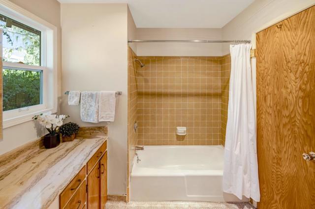 30 Via Encanto, Monterey CA: https://media.crmls.org/mediaz/632129af-8b6b-4af6-b5e1-b93078e02f28.jpg