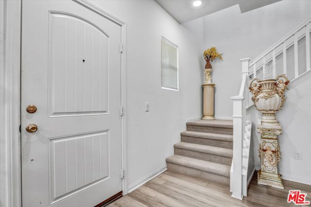 513 Heritage Valley Pkwy, Fillmore CA: https://media.crmls.org/mediaz/63212ef3-ffe8-4535-a821-1ae637a7072a.jpg