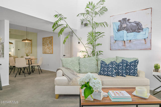 24145 Del Monte Drive, Valencia CA: https://media.crmls.org/mediaz/632131d2-a668-4476-b09d-b82b9aca1d1a.jpg