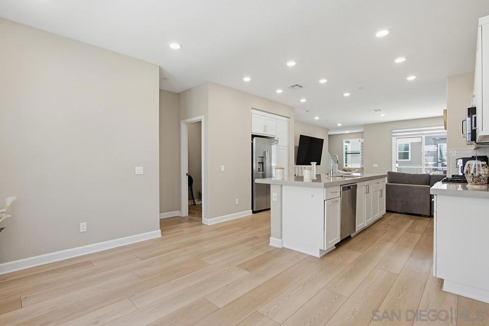 1225 Sunrise View - photo 17