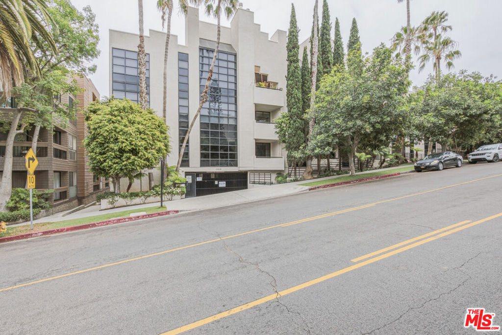 11636 Montana Avenue #103