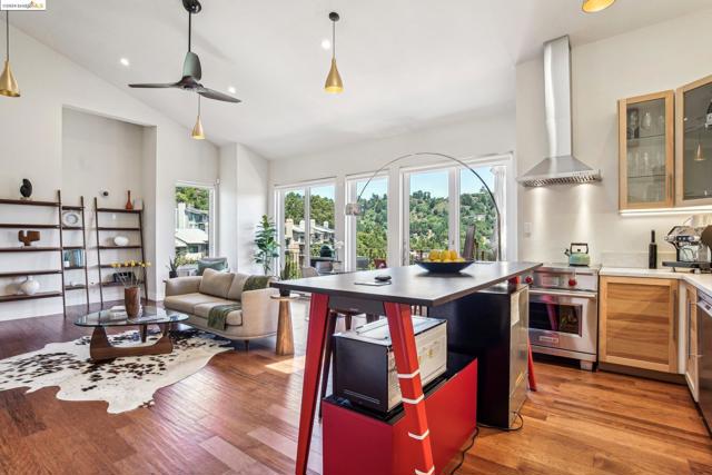 Image 11 of 46 For 90 Starview Dr