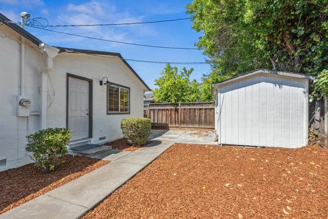 1776 Via Flores, San Jose CA: https://media.crmls.org/mediaz/63232fe4-28d5-420c-9418-6cb71fb45ea3.jpg