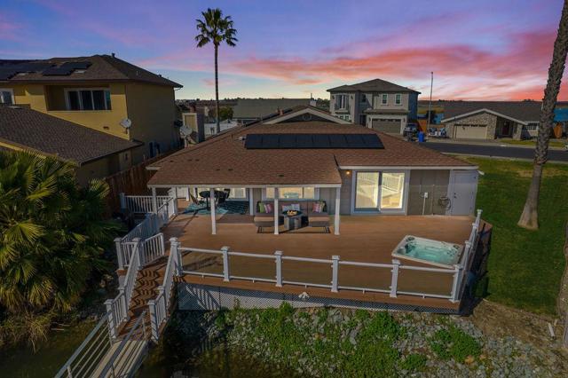 171 Discovery Bay Boulevard, Discovery Bay CA: https://media.crmls.org/mediaz/6323ccb4-059f-4c71-bbf1-8a6d1daca7ef.jpg
