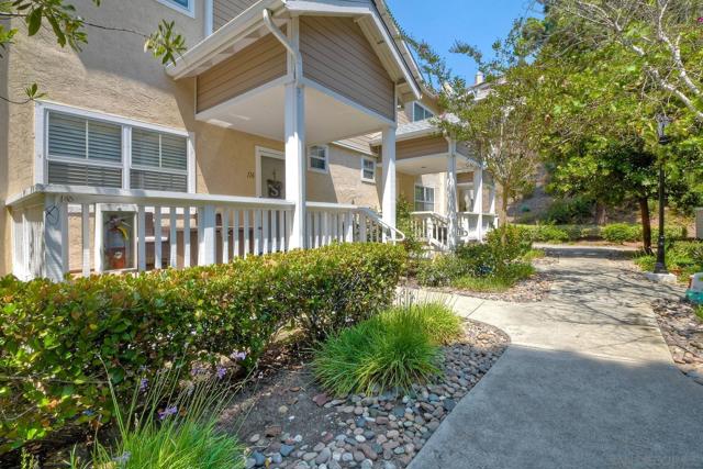 9960 Scripps Vista Way, San Diego CA: https://media.crmls.org/mediaz/63240d6b-fd35-41bc-a8ea-668e888e931a.jpg
