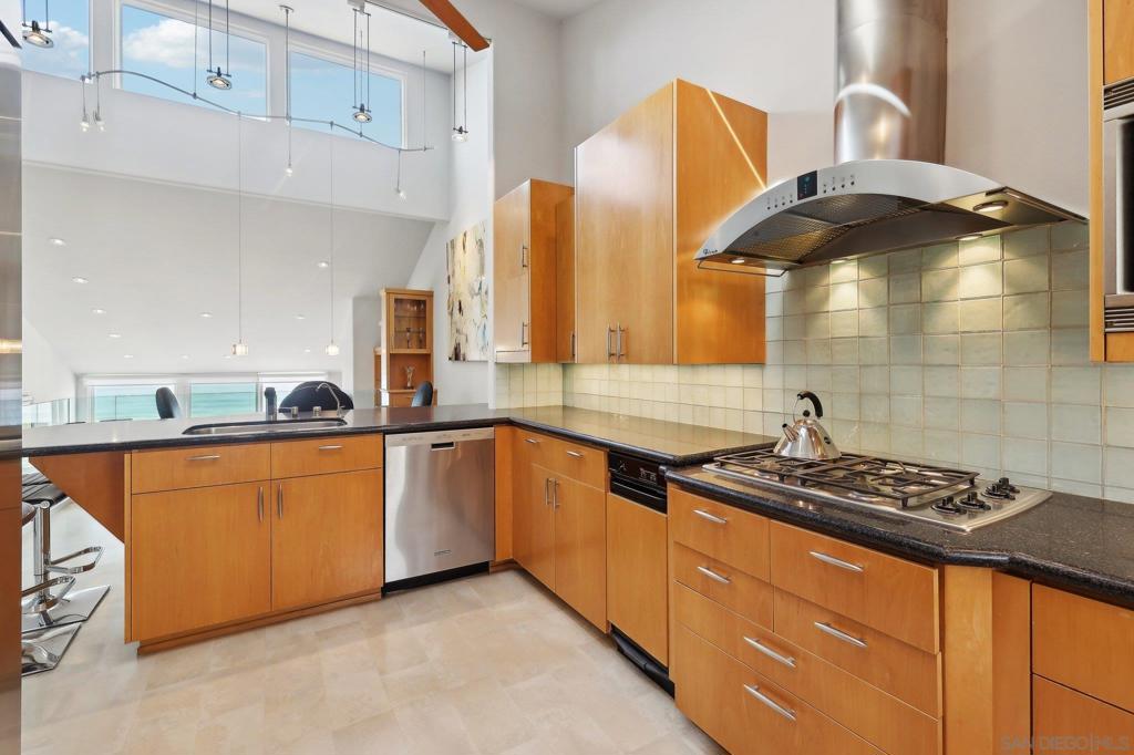 MLS #250030772SD image #29