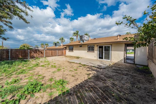 Detail Gallery Image 39 of 43 For 33115 Evergreen Sreet, Lake Elsinore,  CA 92530 - 5 Beds | 3 Baths