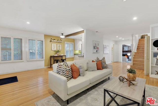 10945 Stever Street, Culver City CA: https://media.crmls.org/mediaz/632666aa-aef7-4ed5-848f-d314b7f272e9.jpg