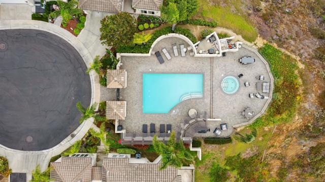 3334 Caminito Cabo Viejo, Del Mar CA: https://media.crmls.org/mediaz/6326b34f-7fad-49ad-9d59-6ccaa2579da9.jpg