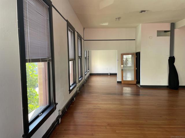 527 F Street, San Diego, California 92101, ,Commercial Sale,For Sale,F Street,240022076SD