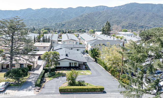 Detail Gallery Image 2 of 29 For 2920 Fairmount Ave, La Crescenta,  CA 91214 - 6 Beds | 4/1 Baths