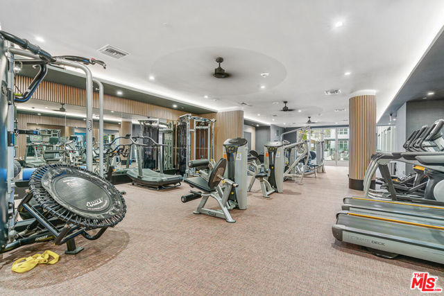 10601 Washington Boulevard, Culver City CA: https://media.crmls.org/mediaz/63290c8a-9d5c-48ea-b889-13133fe1d1ec.jpg