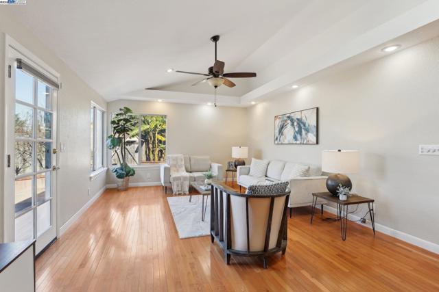Image 17 of 59 For 34348 Atteridge Ct