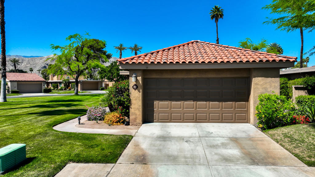 89 La Ronda Drive