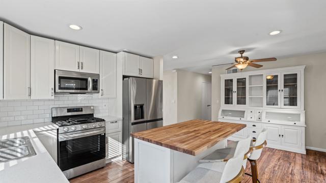 Detail Gallery Image 5 of 24 For 10053 Kibler Dr, –,  CA 92126 - 3 Beds | 2 Baths