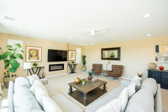 11534 Alana Lane, Beaumont CA: https://media.crmls.org/mediaz/632b4382-1309-4834-a542-25f0c15bc502.jpg
