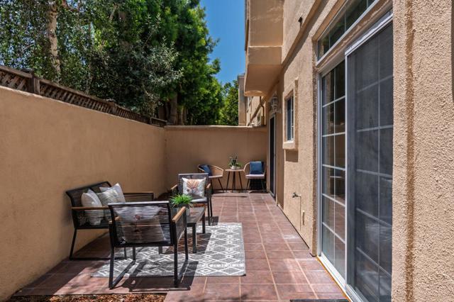 1114 S Winchester Boulevard, San Jose CA: https://media.crmls.org/mediaz/632d2c7d-0e25-4f56-a9c3-d5afec22eaee.jpg