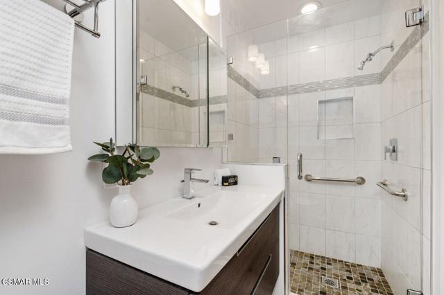 7427 Sausalito Avenue, West Hills CA: https://media.crmls.org/mediaz/632d7055-223a-4755-8af5-3deb07a25f27.jpg