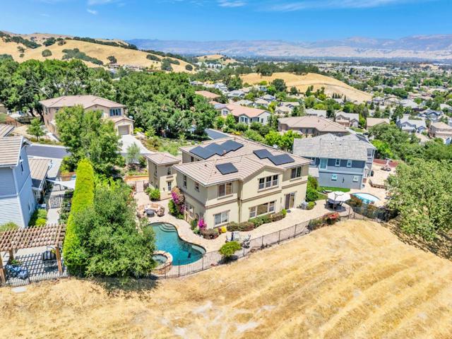 1930 Saffron Court, Gilroy CA: https://media.crmls.org/mediaz/632e1380-9213-4482-a65d-f0242394055d.jpg