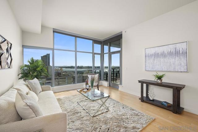 575 6th Avenue, San Diego CA: https://media.crmls.org/mediaz/632e25c4-1b9b-4ff9-bfbd-8670201c730a.jpg