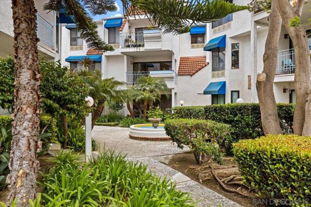 8308 Regents Rd, San Diego, California 92122, 2 Bedrooms Bedrooms, ,2 BathroomsBathrooms,Condominium,For Sale,Regents Rd,240023095SD