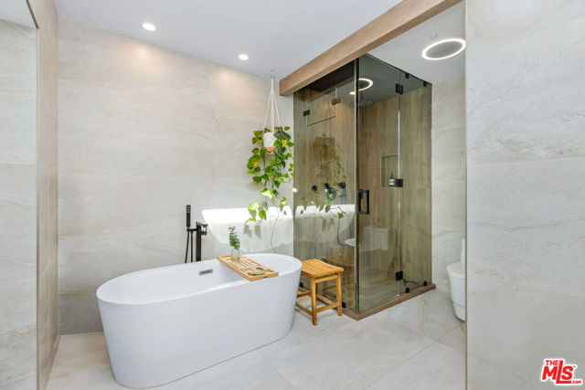 4734 La Villa Marina, Marina del Rey CA: https://media.crmls.org/mediaz/632ec078-1451-4d79-a05d-84f674fb7655.jpg