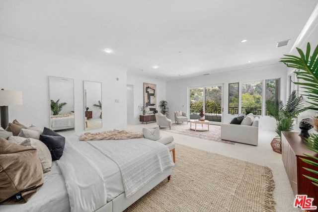 9580 Shirley Lane, Beverly Hills, California 90210, 4 Bedrooms Bedrooms, ,5 BathroomsBathrooms,Single Family Residence,For Sale,Shirley,24400955