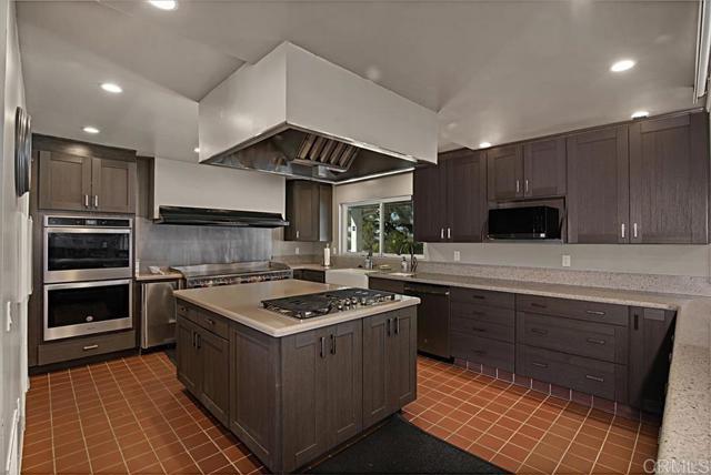 1930 W San Marcos Boulevard, San Marcos CA: https://media.crmls.org/mediaz/632fe5bd-8614-43f1-8760-6171110208a7.jpg