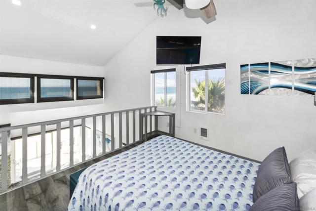 706 Ocean Ln, Imperial Beach CA: https://media.crmls.org/mediaz/633078af-26f0-46d5-be9b-a2a96fc7ae5d.jpg