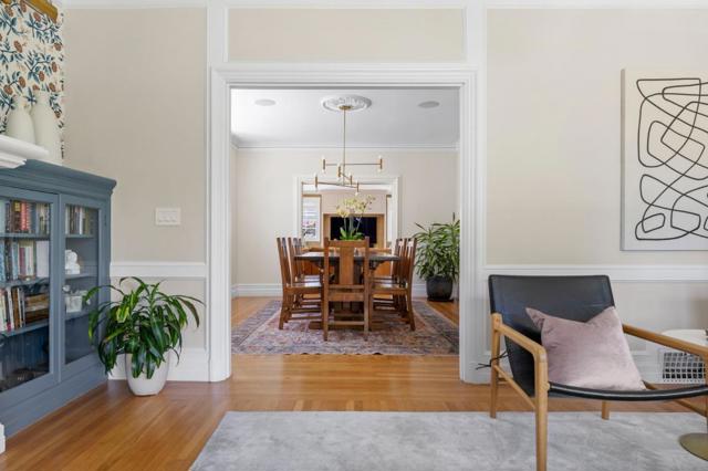 827 Walnut Avenue, Burlingame CA: https://media.crmls.org/mediaz/6331b66a-ccf4-4e85-a690-e5472a19a1f9.jpg