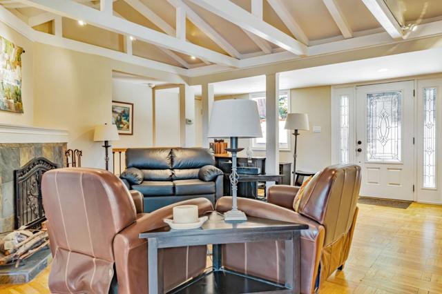 514 Live Oak Lane, Redwood City CA: https://media.crmls.org/mediaz/63320e17-1e84-49ce-ba66-a82a9aa9fcea.jpg