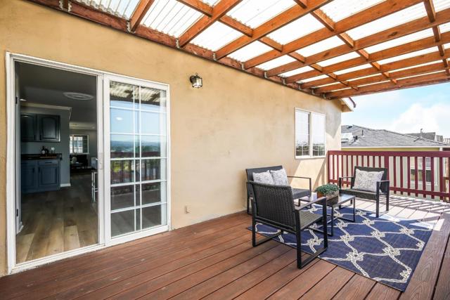 763 Grand Avenue, South San Francisco CA: https://media.crmls.org/mediaz/63323135-31ff-4010-9e44-20bbed4e4a6f.jpg
